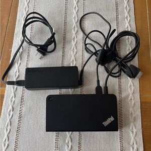 Lenovo ThinkPad Black Docking Station Set